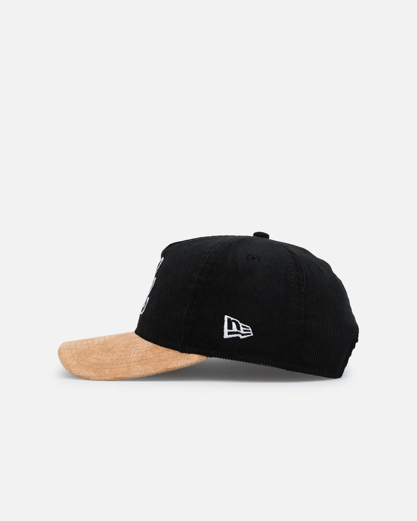 New Era Atlanta Braves 'Corduroy Suede' Pre-Curved Golfer Snapback Washed Black